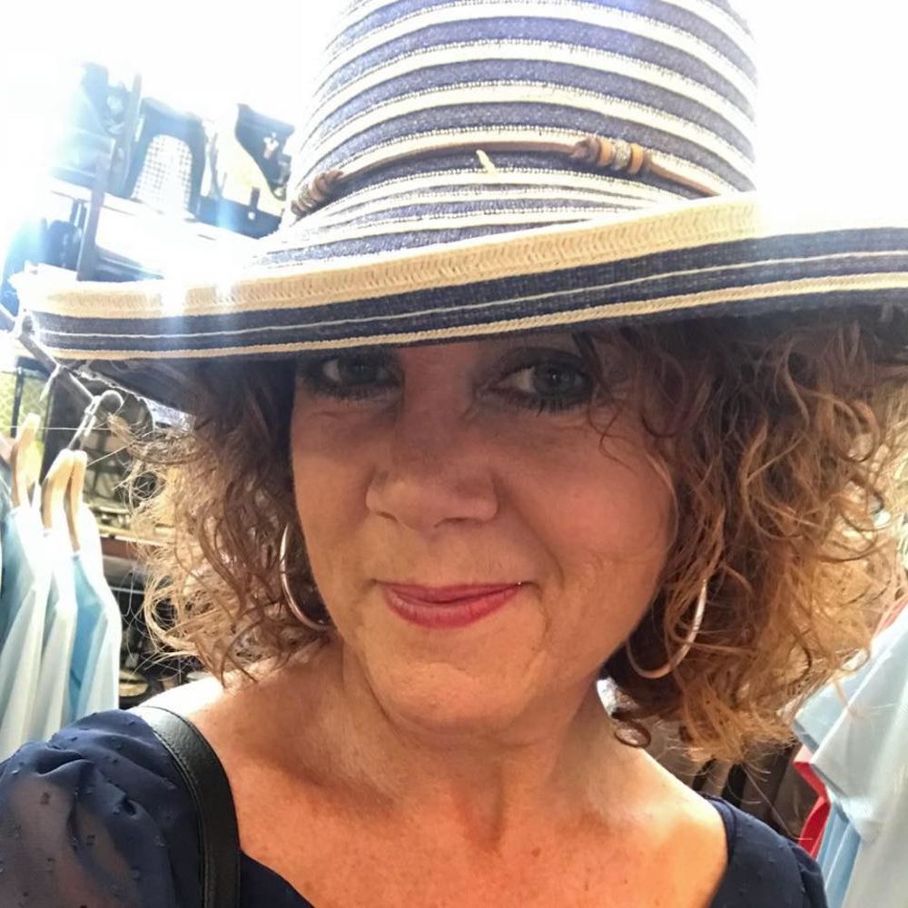 Meet your Posher, Jennifer